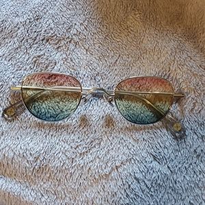 Peter and may sunglass